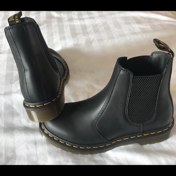 New Doc Martens 2976 Chelsea Nappa Leather Boots - Picture 12 of 16